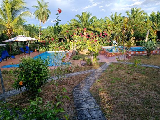 und hier die Poolanlage dazu...etwas älter, aber erfrischend