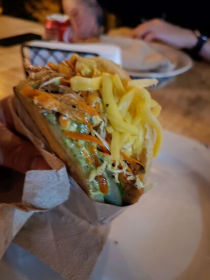 Und zum Abendessen ein Chicken-Tacco - superlecker und völlig ausreichend.