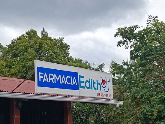 ...und es fand sich auch eine passende Salbe, auch wenn Spontanheilungen eher auszuschließen sind.