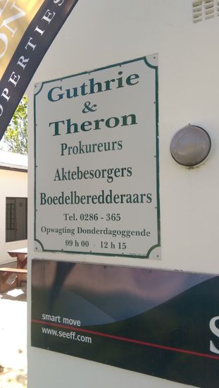 noch ein Bild von unterwegs: was muss das für ein Beruf sein: Boedelberedderaar? Ich mag nicht tauschen.
Lt. Übersetzung scheint dies ein Administrator/Executor zu sein.