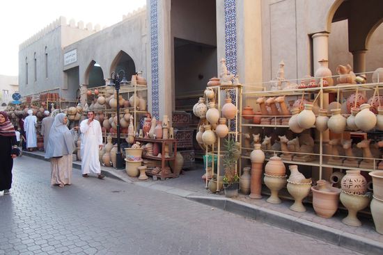 Der Souq, im alten Stadtkern hinter den Stadttoren gelegen.