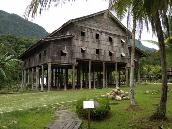 Drei Stockwerke... für 150 Menschen.