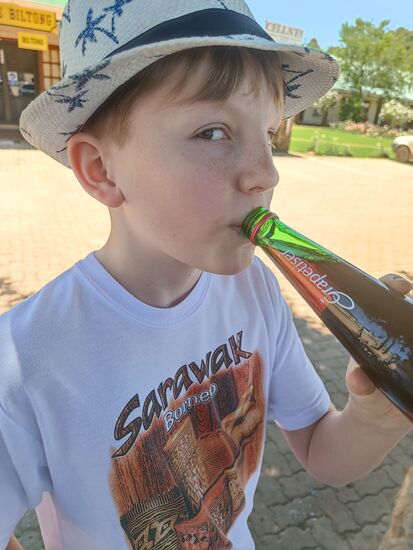 Endlich wieder Grapetizer....sprudeliger Traubensaft...eiskalt ein Genuss.