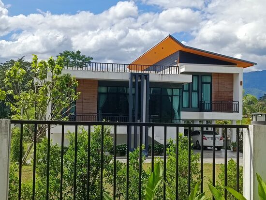 Mal ein untypisch modernes Haus, Chic. Könnte man nehmen...