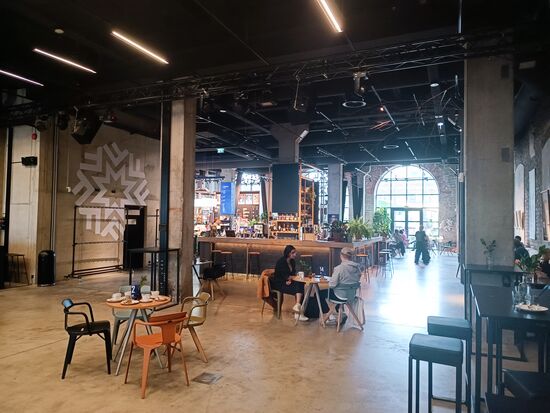 Ein Cafe im Industriedesign...