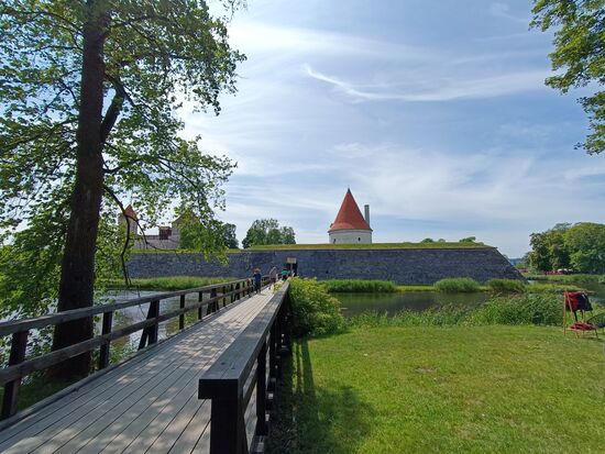 Die mächtige Burganlage.