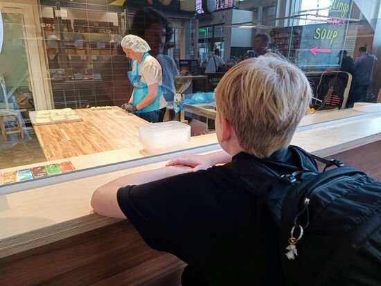 Pelmeni und Dumplings, erst zugucken, später wurde verkostet.