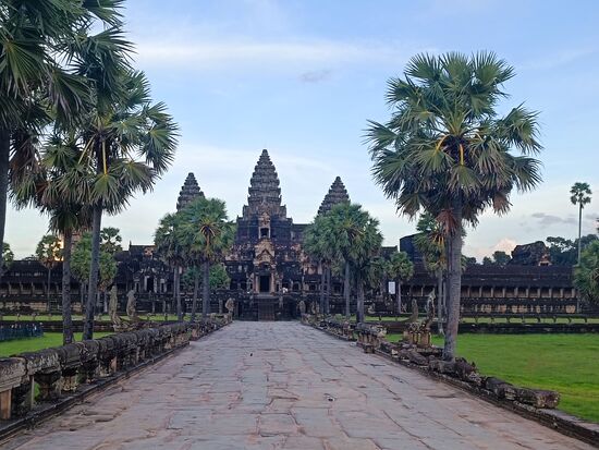 ein erster Blick auf das unmitelbare Angkor Wat.
