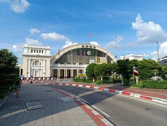 Der größte Bahnhof von Bangkok...