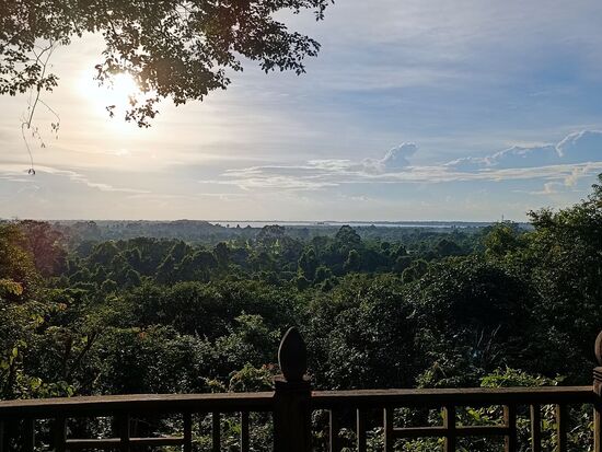 Zwischendurch ein Aussichtspunkt mit Blick zum Tonle Sap. Schööön.