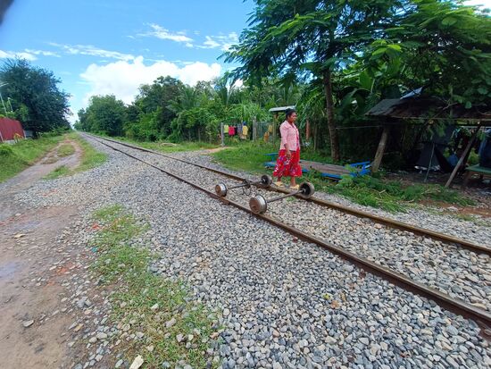 Das Oberteil wurde schon weggetragen, hier sind nur noch die beiden Achsen da.