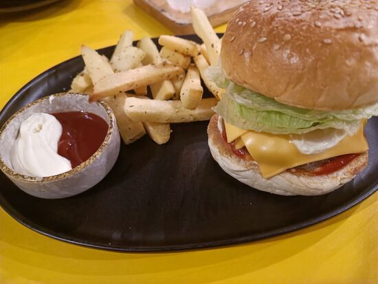 ...und wer wollte wohl diesen Burger?