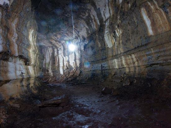 Lawatunnel Insel Santa Cruz