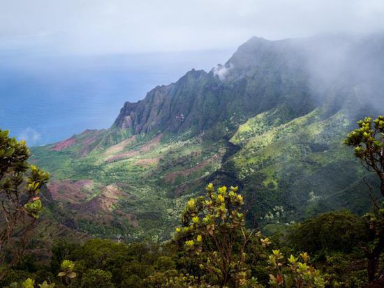 Sicht auf die berühmte Na Pali Coast