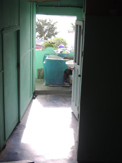 Das Badezimmer. Die Dusche und das Klo kann man aber abschliessen