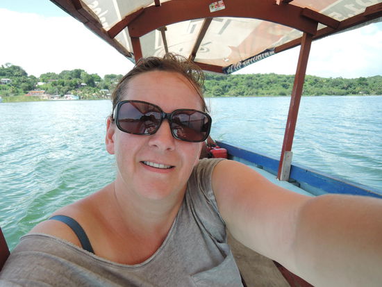 Mit dem Boeoetchen uebern See