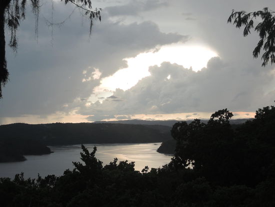 Der Ausblick ueber den See