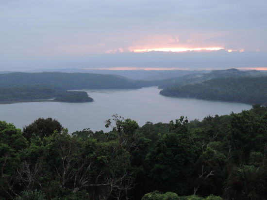 Den Sonnenuntergang haben wir leider nicht wirklich gesehen, war aber trotzdem sehr schoen dort