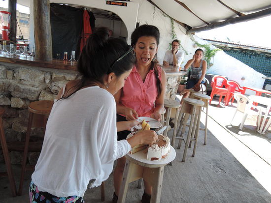 Mayori und Eva (Dieters Frau)