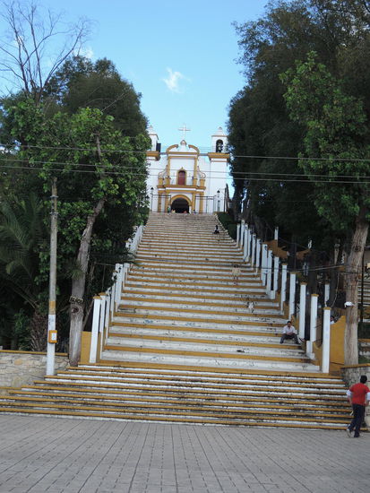 In San Cristobal gibt es 2 Aussichtspunkte, von welchen man einen Blick ueber die Stadt hat