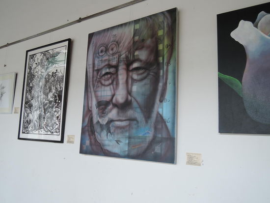 Hier kann man ihn nochmal etwas besser erkennen