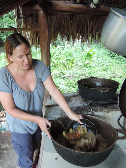 Vorbereitung fuer die Schweinefuetterung