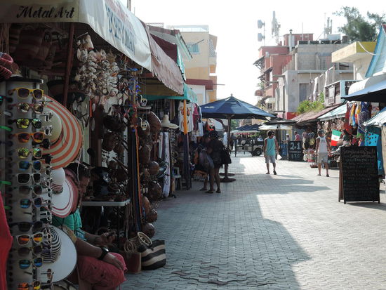 Geschaefte, Geschaefte, Geschaefte...