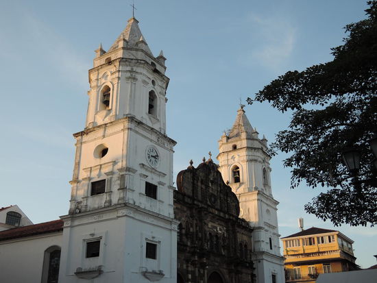 Kathedrale in Casco Viejo