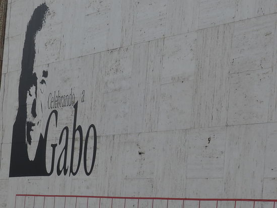 Zu Ehren Gabriel Garcia Marquez, einer der groessten Schriftsteller des Landes