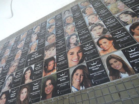 Jedes Jahr wird die Miss Colombia in Cartagena gewaehlt