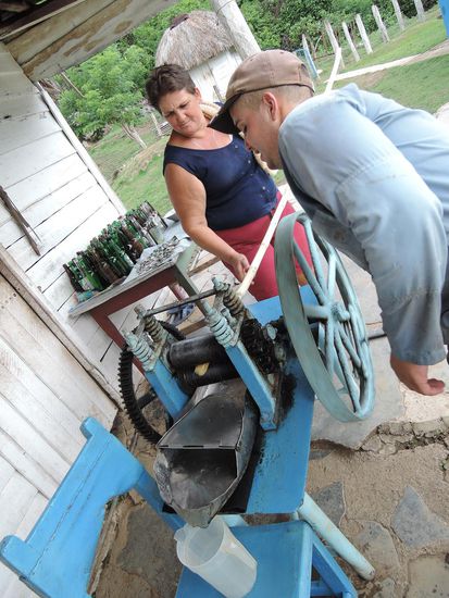 Hier wird der Zuckerrohrsaft (Guarapo) gepresst