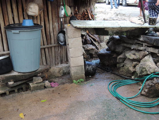 Das ist wohl die Kueche im Mayadorf