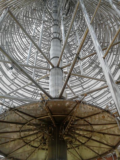 Die kegelförmige Kuppel von unten.