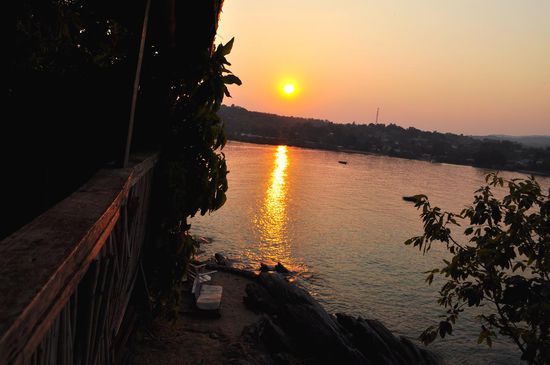 Unsere Terrasse mit "unserem" Sonnenuntergang.