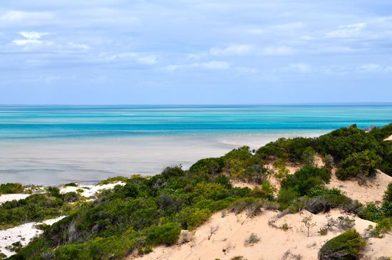 Unser Ausblick von der höchsten Düne auf Magaruque Island, Bazaruto-Archipel, Mosambik.