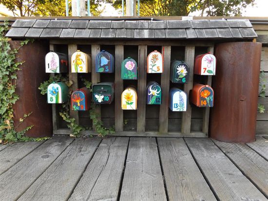 Die Briefkästen der Hausboote