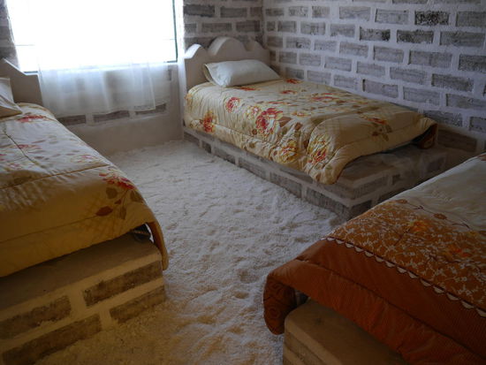 Unser Zimmer - für Benji wurde noch ne Matratze in die Mitte gelegt.. 