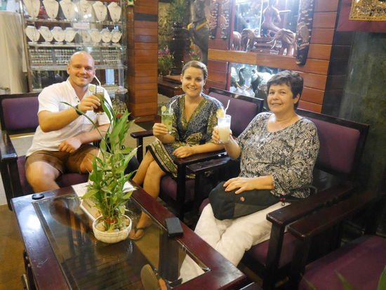 Cocktails in der Hotelbar