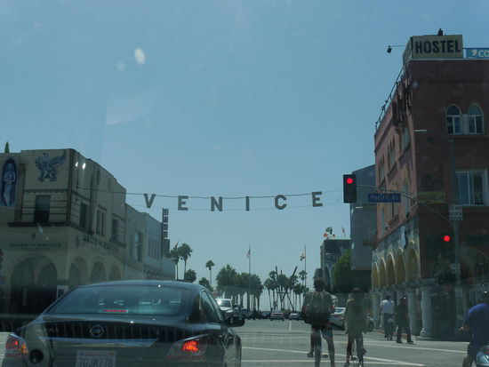 Kurz vor der Promenade in Venice