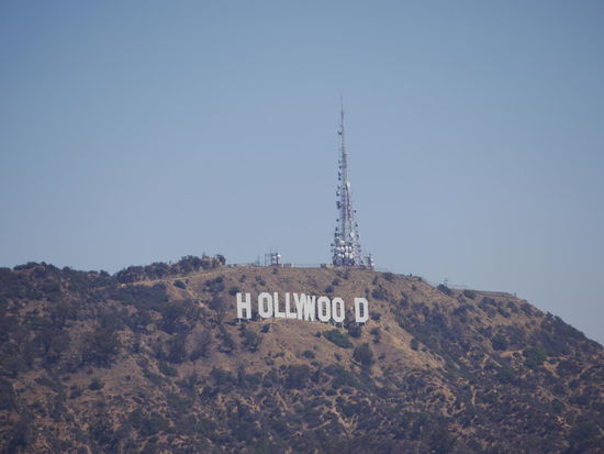 Aussicht auf den Hollywood Schriftzug entlang des Mullhouse- Drives