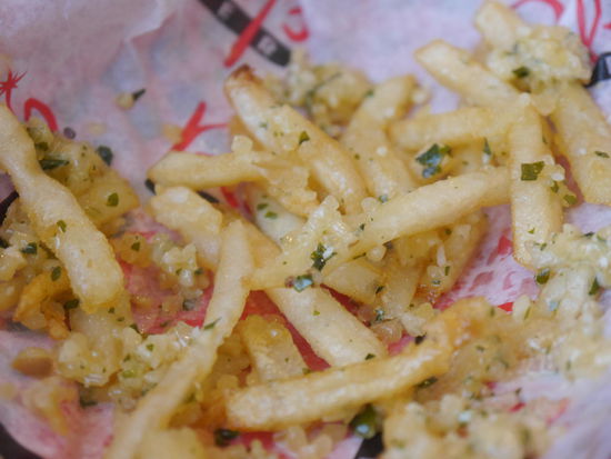 Benjis garlic fries - jaaaaa... das ist wirklich ALLES Knoblauch!!!!