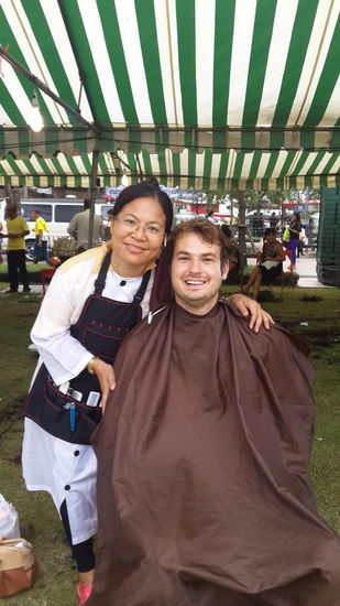 Gratis Haarschnitt...  lang lebe der König...  