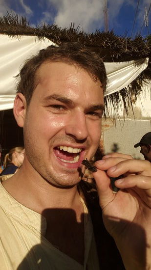 Meine erste Heuschrecke!!  