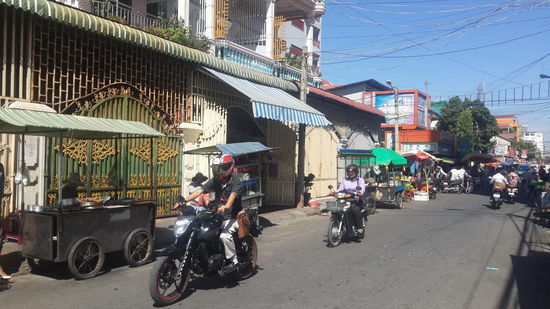Eine Straßenküche neben der anderen...  
