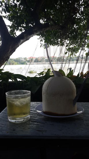 Kokusnuss, Eistee und schöne Aussicht