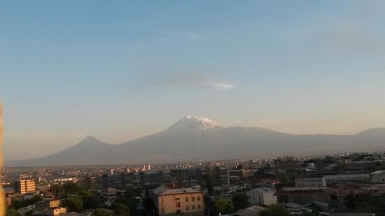 Vom Dach unseres Hotels konnte man sogar den Ararat sehen, schöner Abschluss für Armenien.