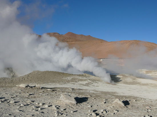 Im Überblick ergaben diese Geysiere ein faszinierendes Schauspiel.