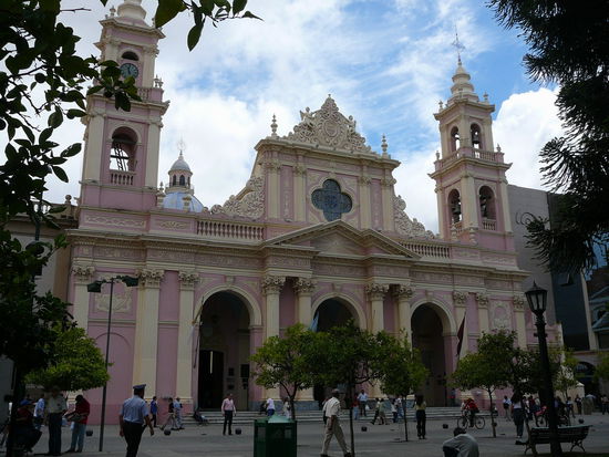 Salta ist bekannt für die vielen Gebäude aus der Kolonialzeit.