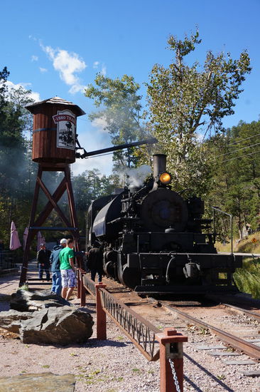 Die Lok am Wasserturm.