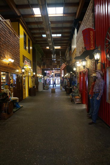Blick in eine der Gänge des Wall Drug.
